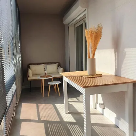 Fully Renovated Apartament *