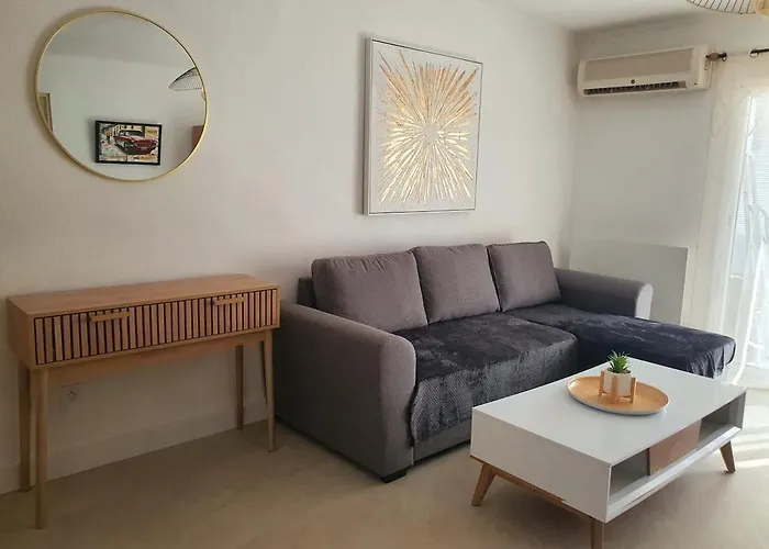 Fully Renovated *